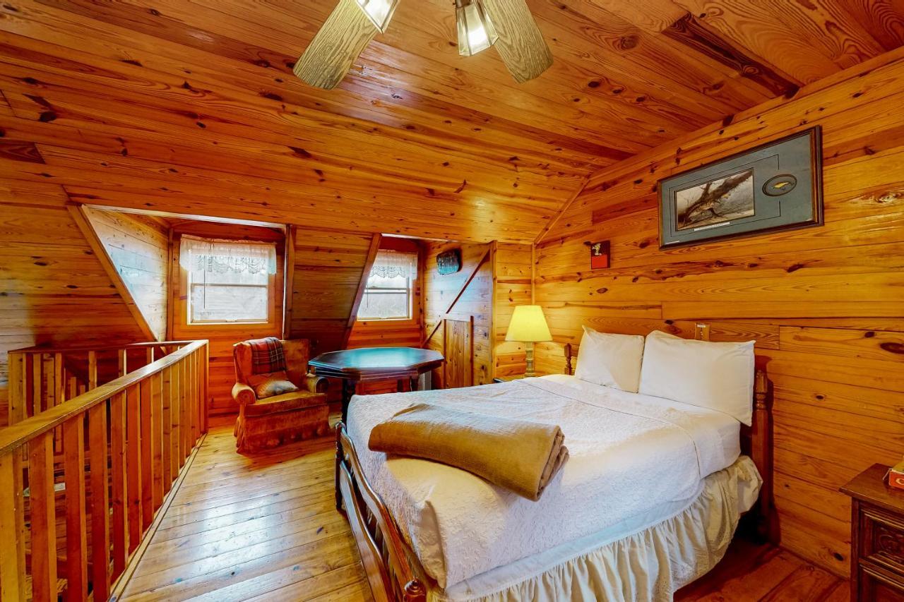 Charlie'S Ol' Fishing Cabin Eureka Springs Eksteriør billede